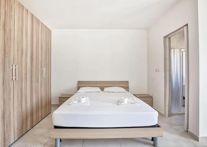 Mercury In Centre By Haven And Keys Malta Apartman