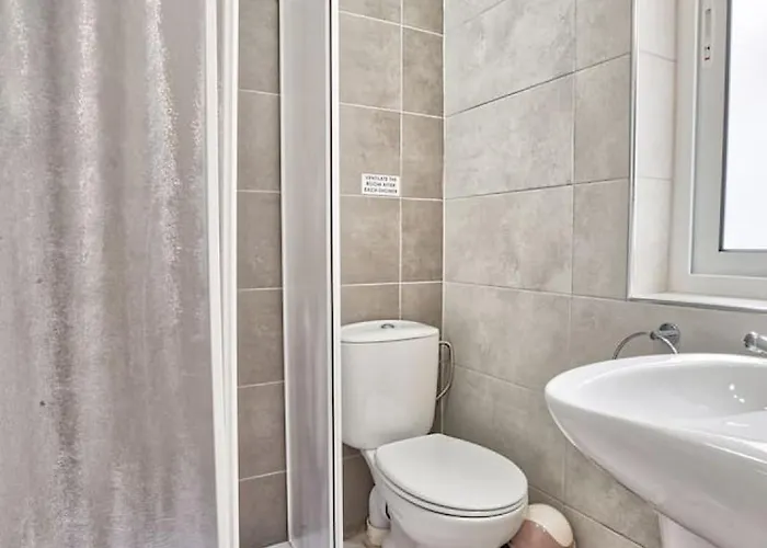 Mercury In Centre By Haven And Keys Malta *