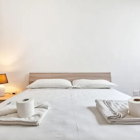 Mercury In Centre By Haven And Keys Malta